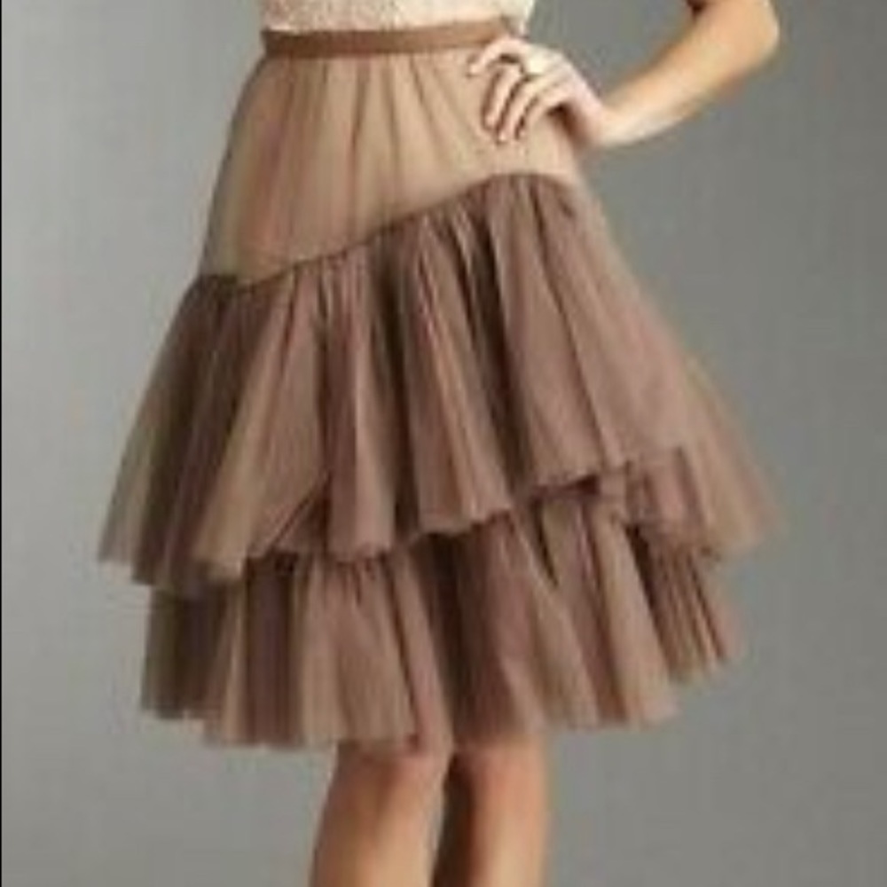 BCBG MAX AZRIA Netted Tulle Tiered Skirt in Mocha